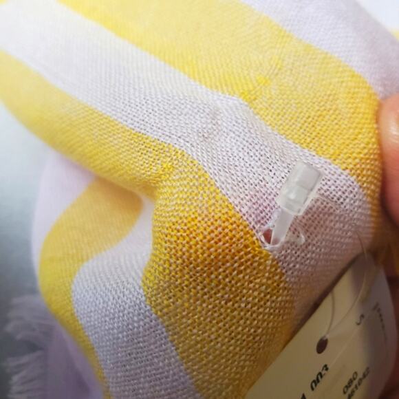 NWD$490 BURBERRY Giant Check Pattern Fringed Trim Wool Scarf - Picture 10 of 11